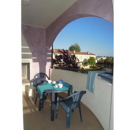 Beautiful Flat In With Pool شقة