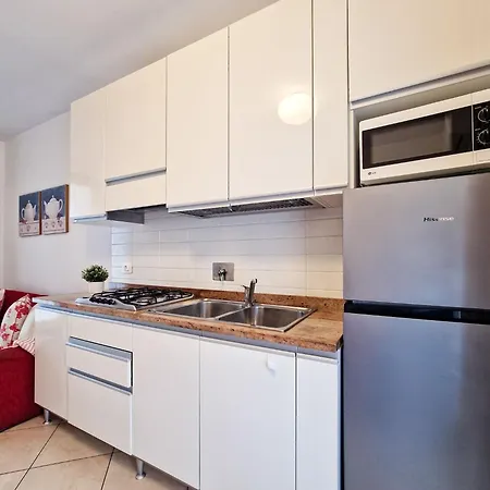 Beautiful Flat In With Pool Bibione