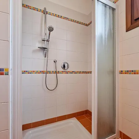 Beautiful Flat In With Pool Appartement *