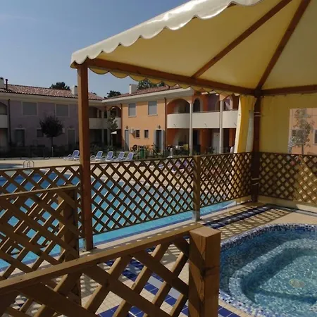 Beautiful Flat In With Pool Appartement *